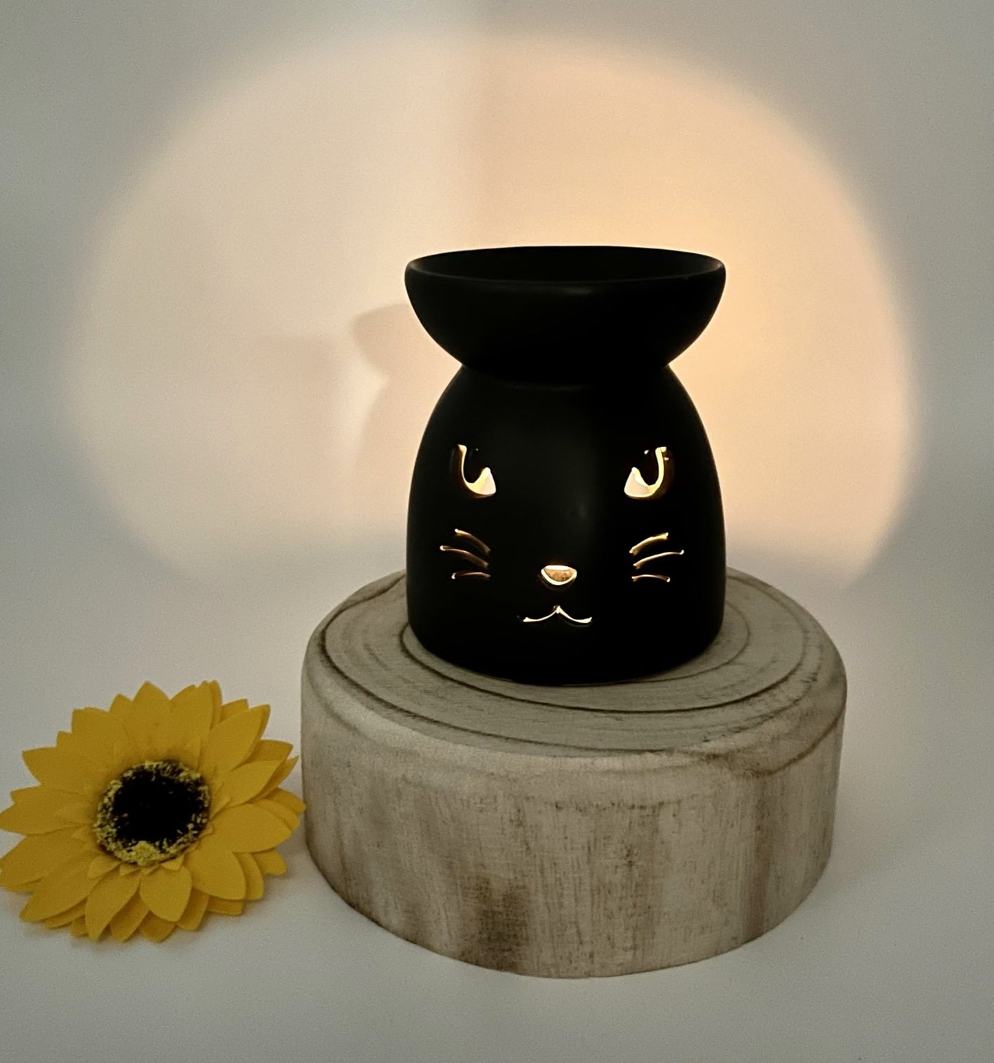 Black Cat Cut Out Oil Burner