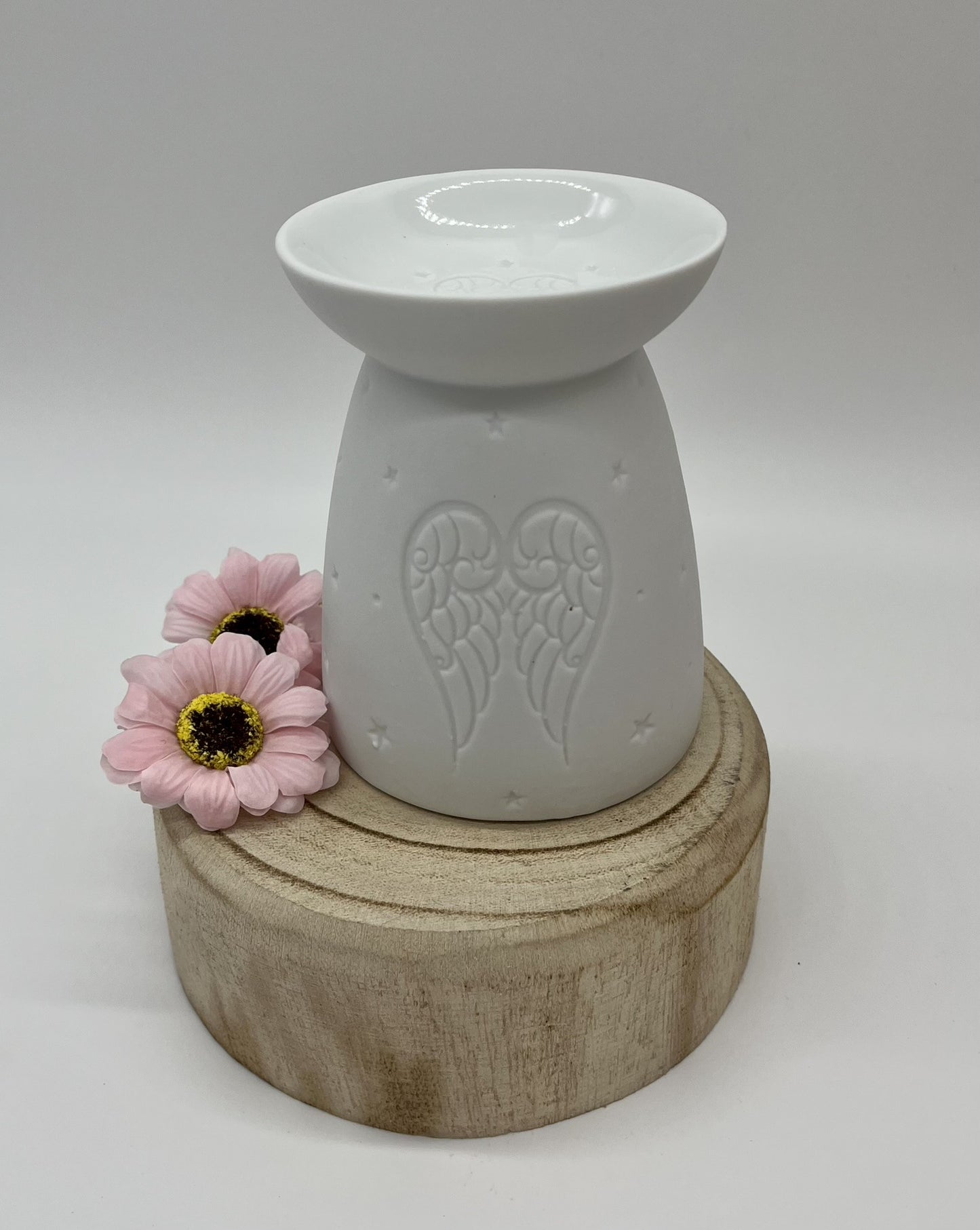 WHITE CERAMIC ANGEL WINGS OIL BURNER