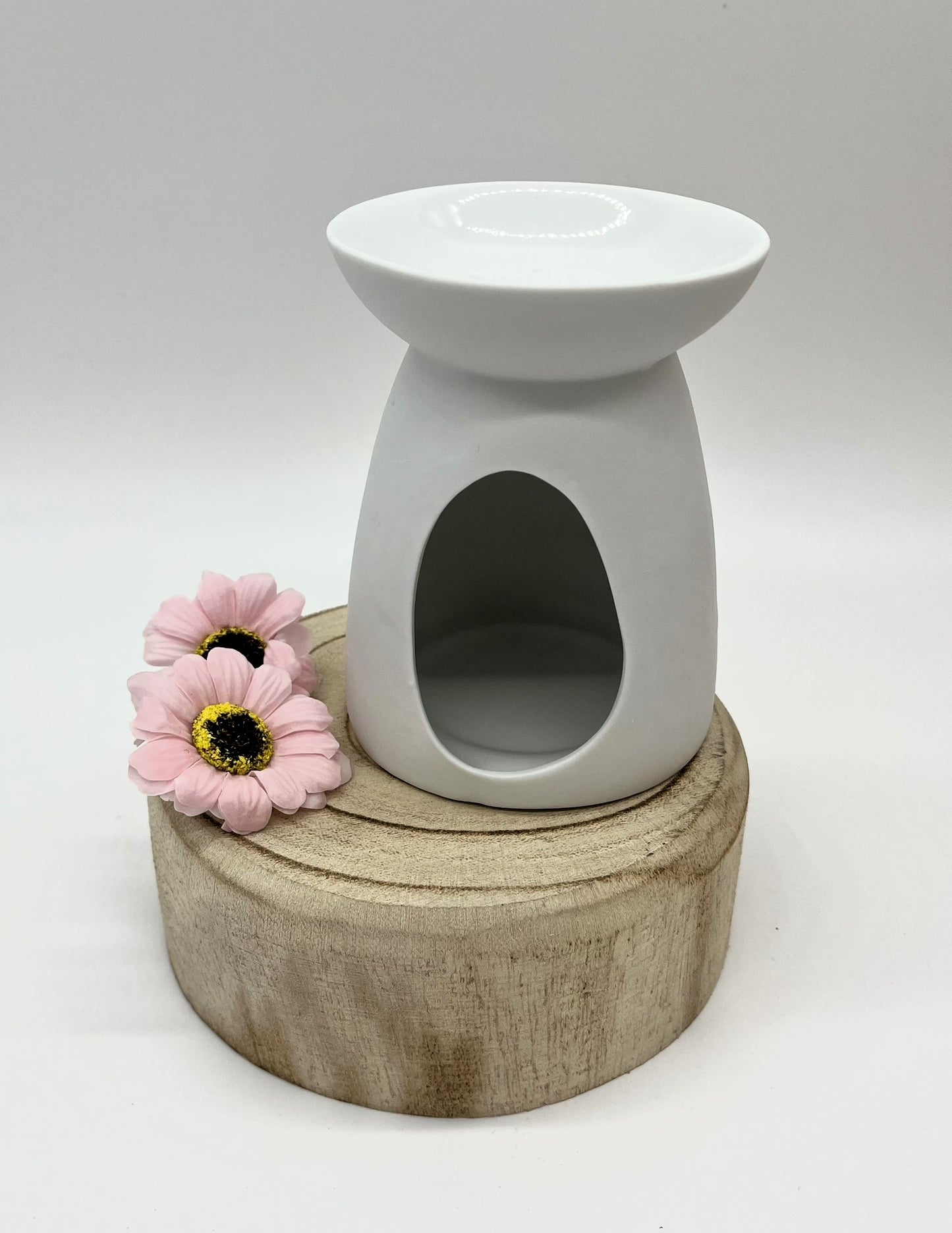 WHITE CERAMIC ANGEL WINGS OIL BURNER