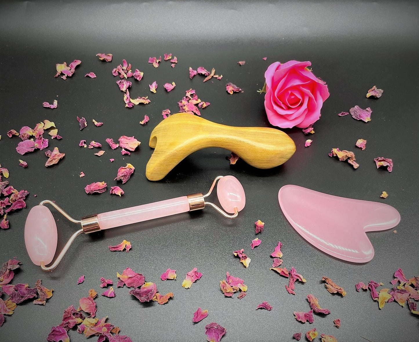 The Ultimate Gift Box, Complete Mindfulness, Oil Burner, Incense, Healing Crystals, Gua Sha Massage, Rose Quartz, Spa Products